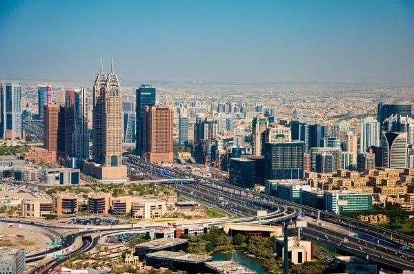 نهضة المناطق الحرة في الإمارات العربية المتحدة