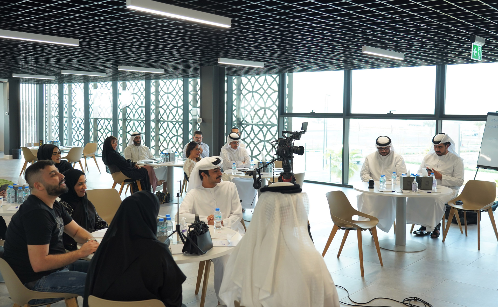 التدريب وورش العمل -2